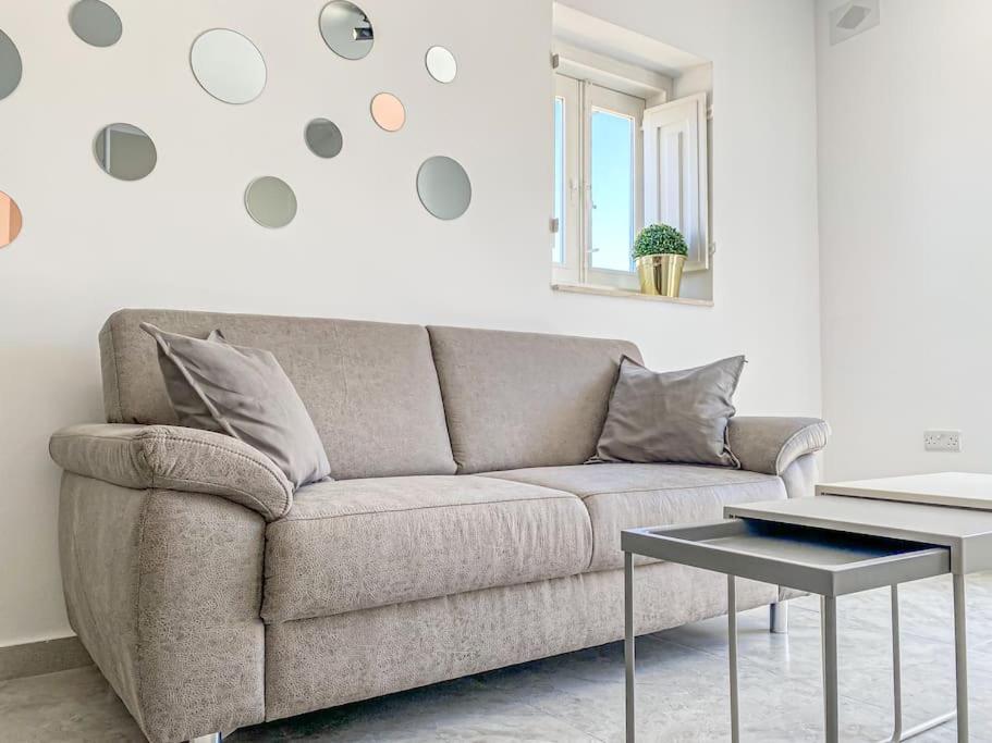 Designer Duplex Penthouse In Floriana Lägenhet Exteriör bild