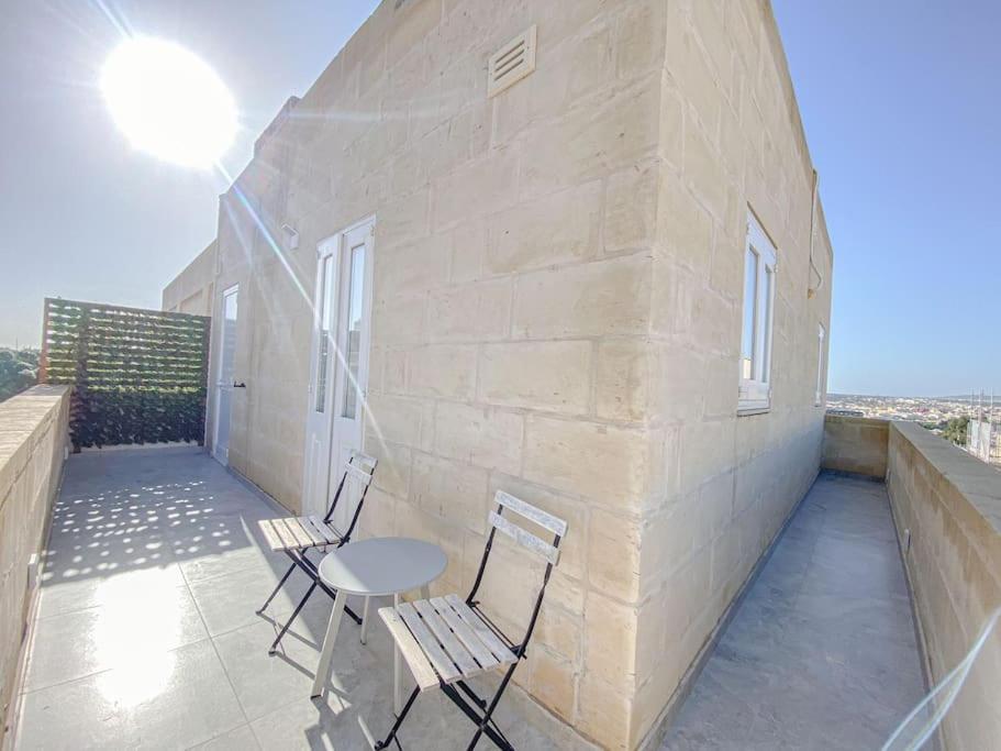 Designer Duplex Penthouse In Floriana Lägenhet Exteriör bild